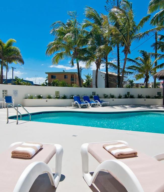 Chateau Royale Pool