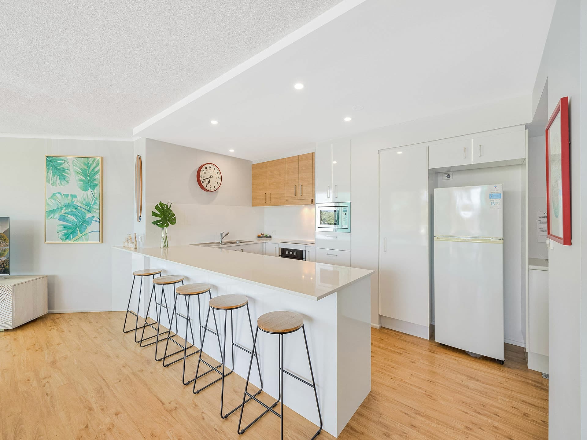 2 bedroom apartments 4